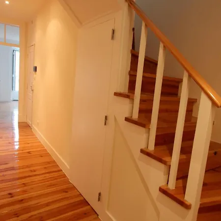 Duplex Avec Terrasse Vue Sur Castelo Sao Jorge Appartement *